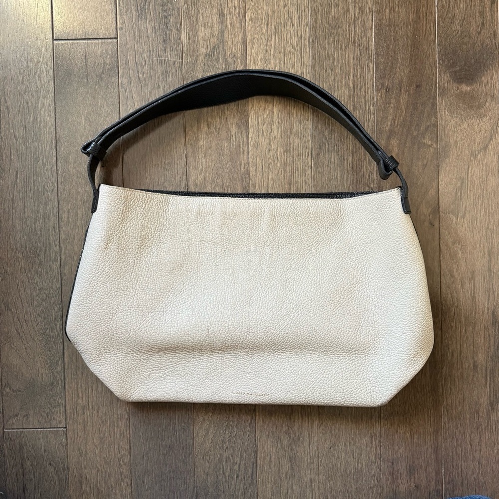 Liviana Conti Chic Cream Pebbled Leather Shoulder Bag